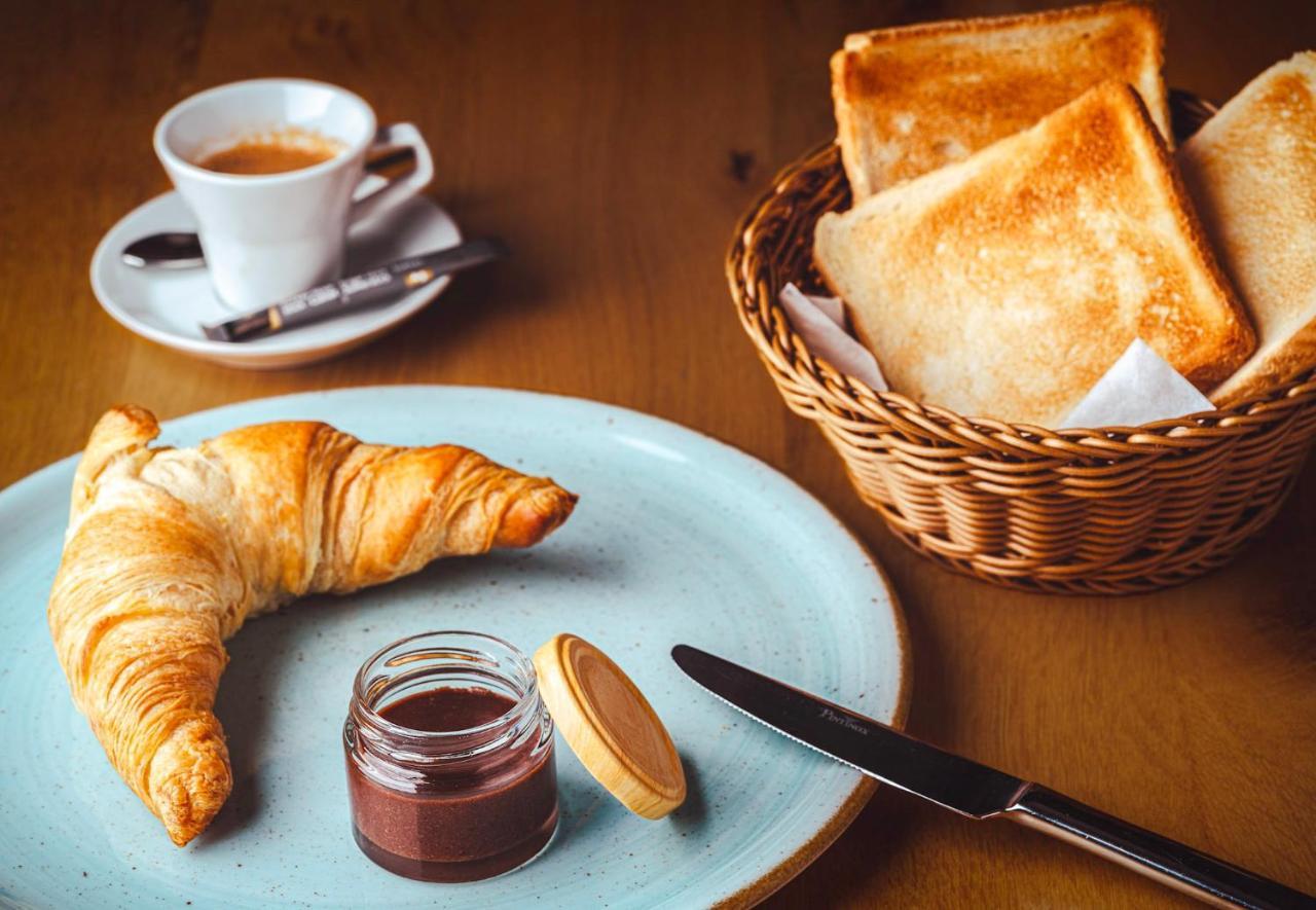 Classicx Landhaus & Hotel - Bed & Breakfast Gensingen Buitenkant foto